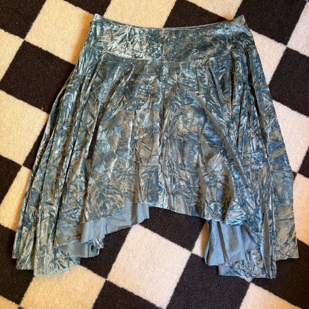 uo x silence + noise velvet skirt - Picture 6 of 9